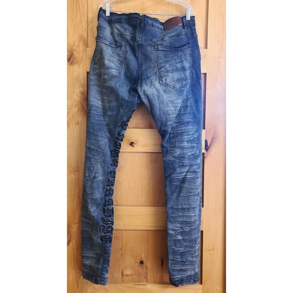 R3bel Jeans Sz 36 Embroidered Inseam 35 Dark Wash Faded Distressed Spellout - Picture 2 of 5